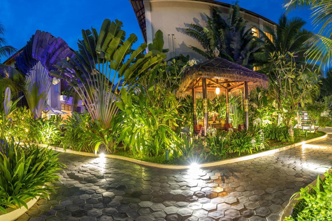 Bali Hotel Phnom Penh Exterior foto