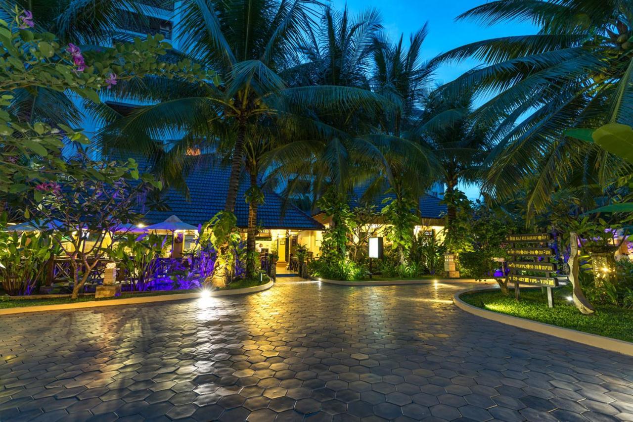 Bali Hotel Phnom Penh Exterior foto