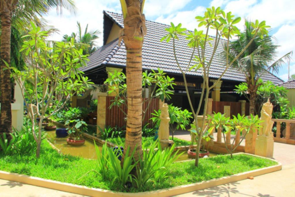 Bali Hotel Phnom Penh Exterior foto
