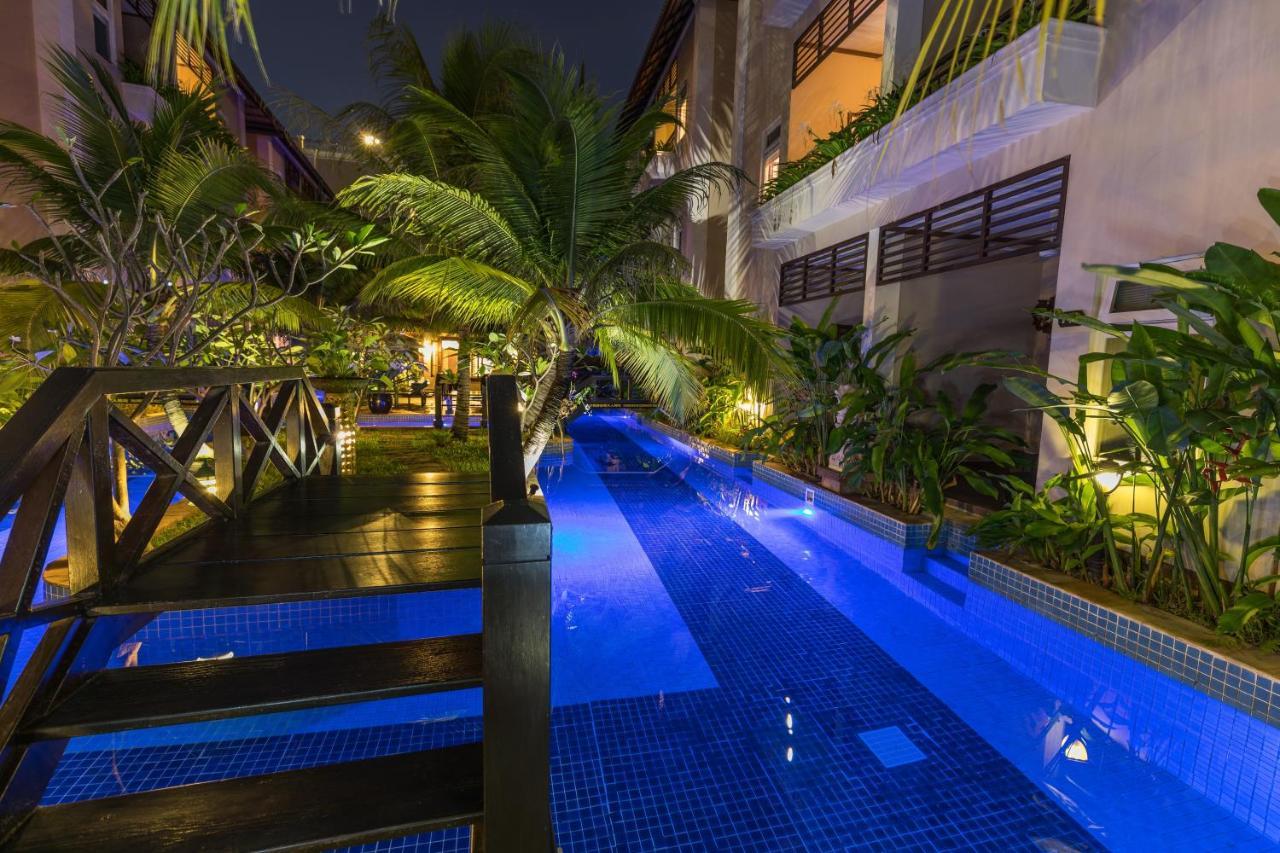 Bali Hotel Phnom Penh Exterior foto